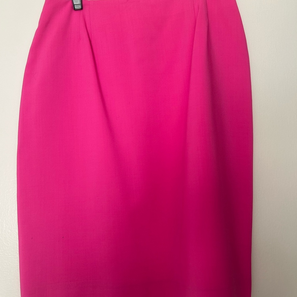 Women’s Pink Skirt